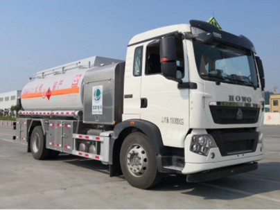 國(guó)五重汽豪沃飛機(jī)加油車(chē) 國(guó)五重汽豪沃飛機(jī)加油車(chē)