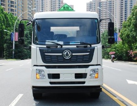 國(guó)六東風(fēng)天錦16.6方雙倉油罐車 國(guó)六東風(fēng)天錦16.6方雙倉油罐車